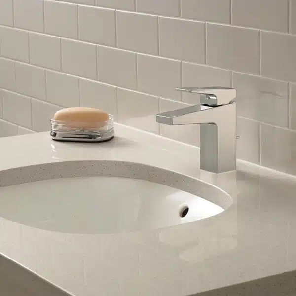 voi lavabo nong lanh toto